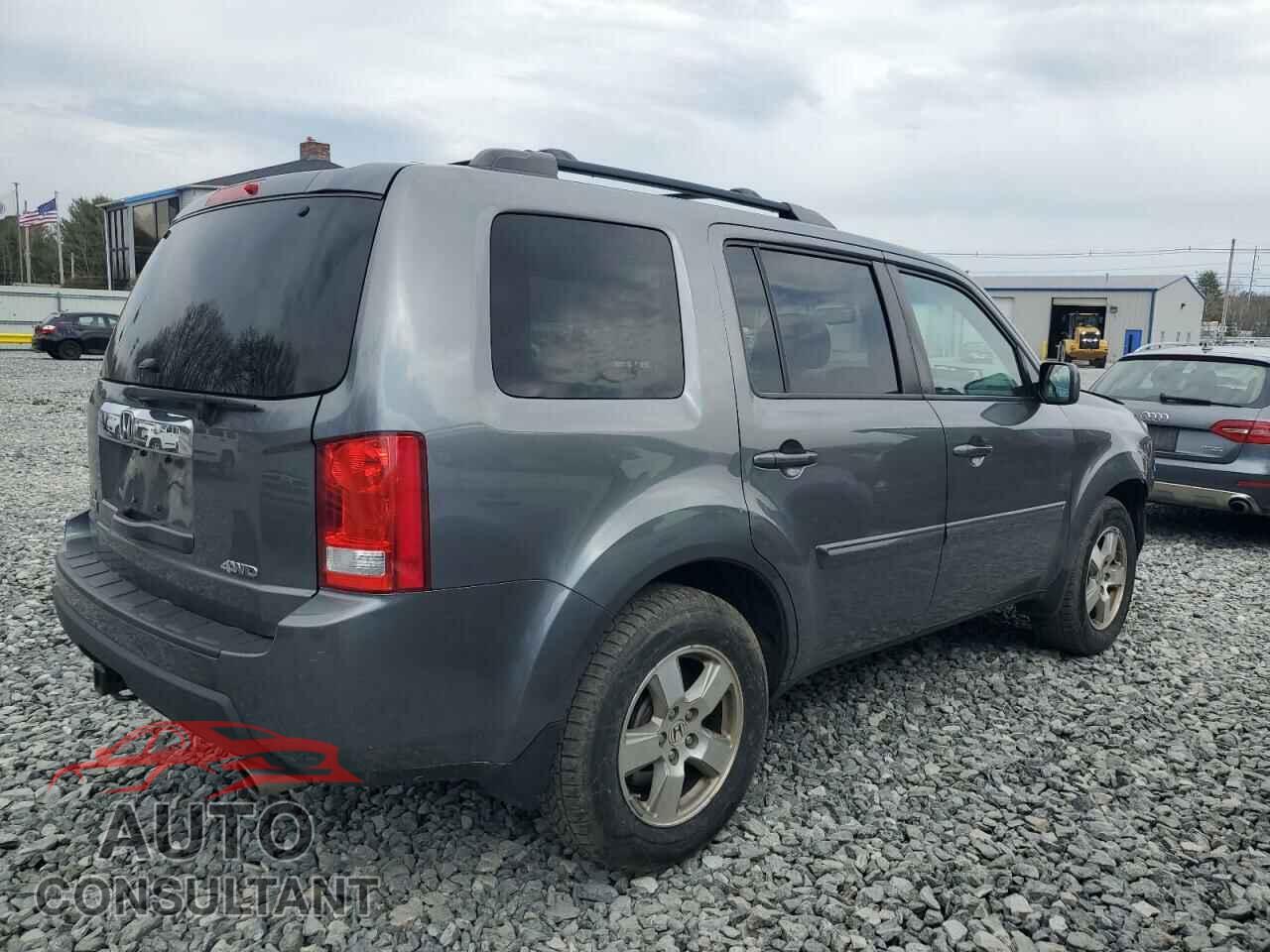 HONDA PILOT 2011 - 5FNYF4H5XBB078735