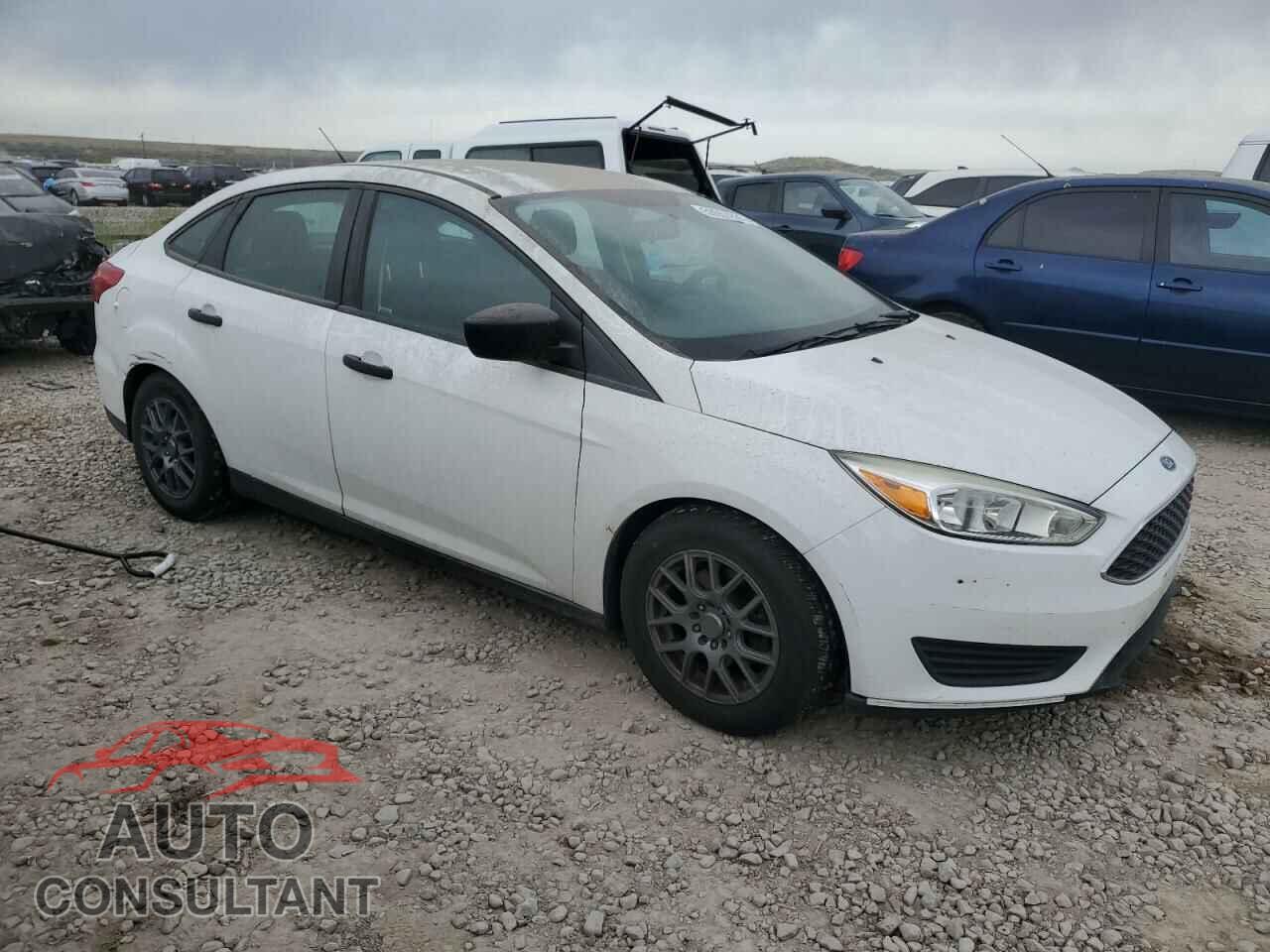 FORD FOCUS 2015 - 1FADP3E2XFL324143