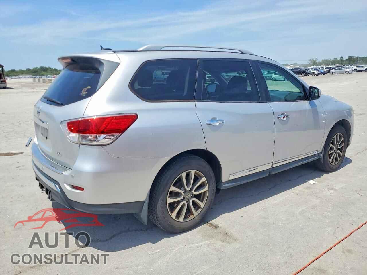 NISSAN PATHFINDER 2013 - 5N1AR2MN3DC647357