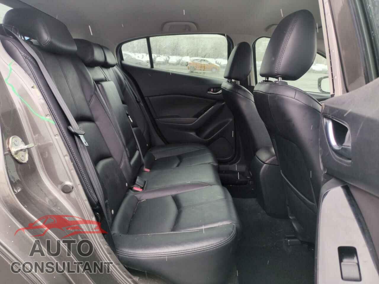 MAZDA 3 2017 - 3MZBN1L70HM117494