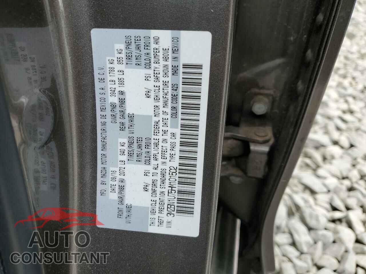 MAZDA 3 2017 - 3MZBN1U75HM101502