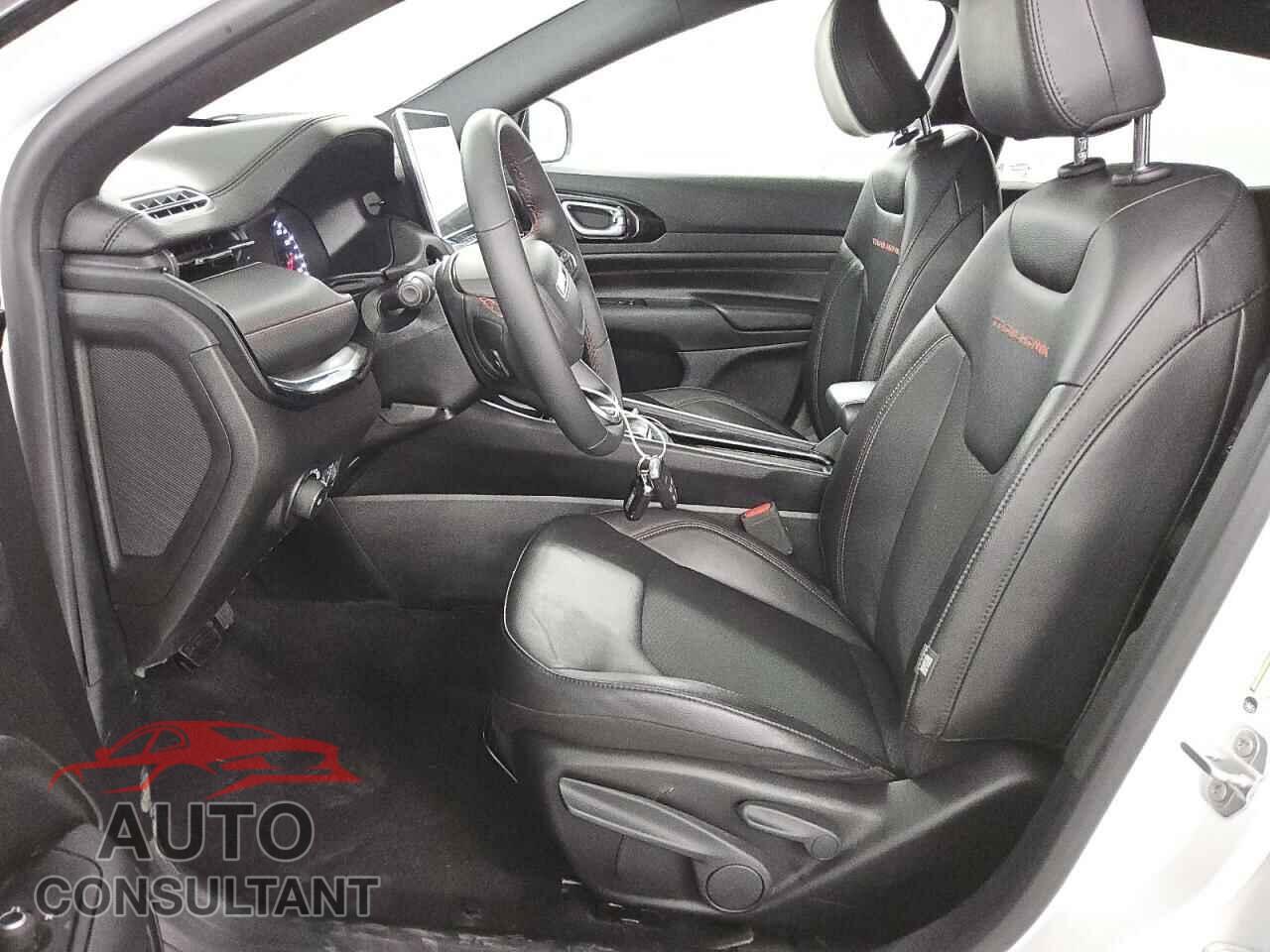 JEEP COMPASS 2025 - 3C4NJDDN9ST526004