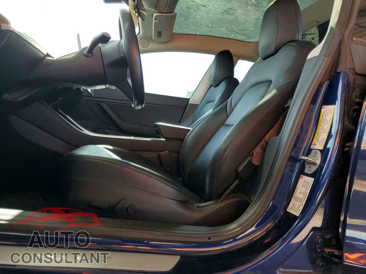 TESLA MODEL 3 2018 - 5YJ3E1EA0JF044752