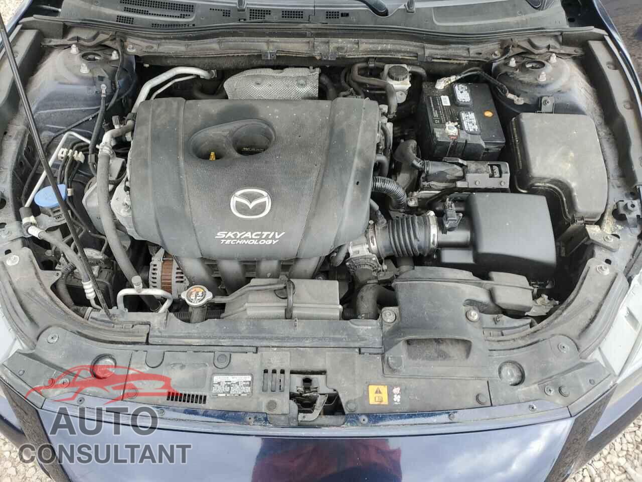 MAZDA 3 2018 - 3MZBN1W38JM190398