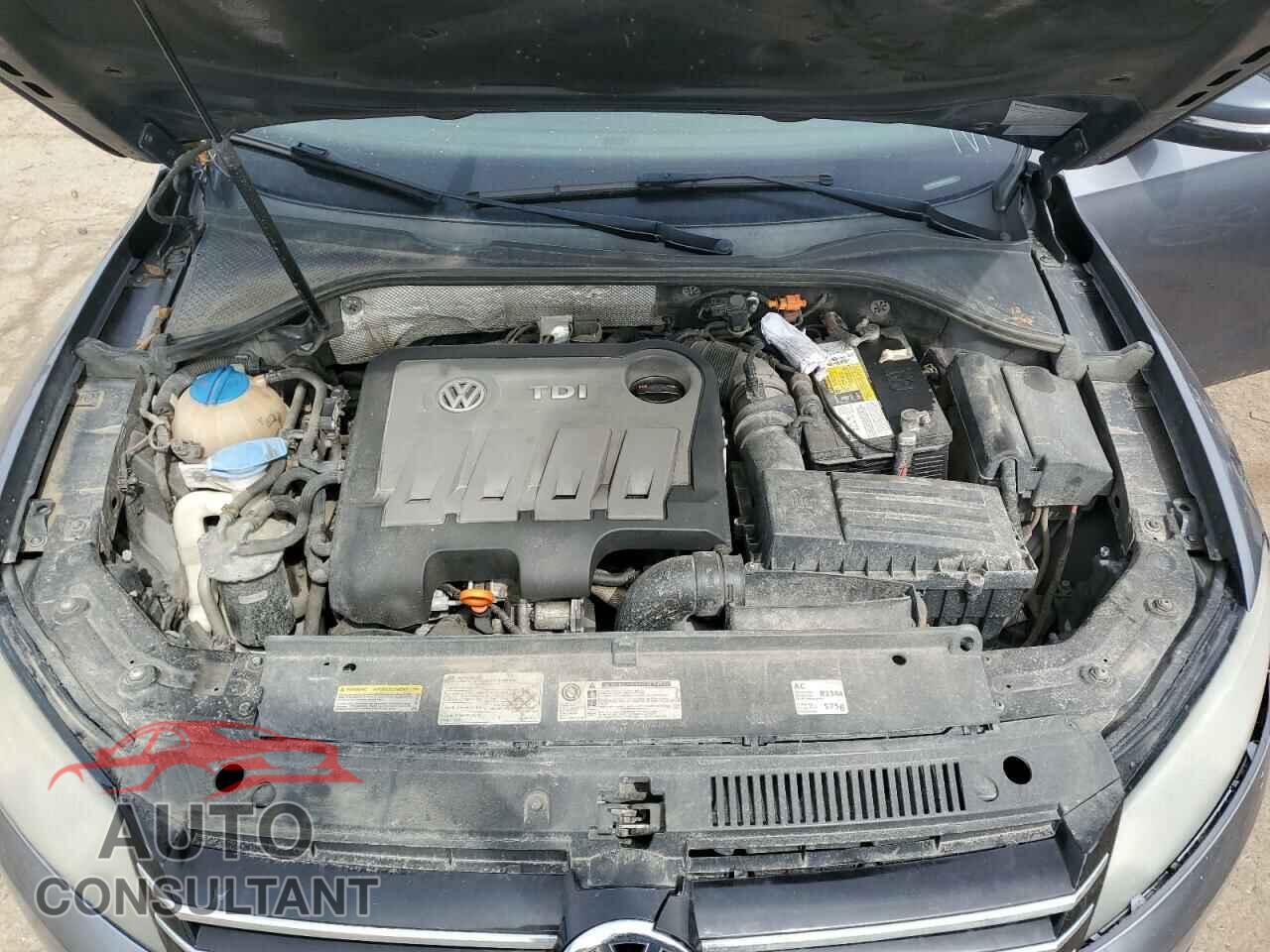 VOLKSWAGEN PASSAT 2014 - 1VWBN7A36EC001541