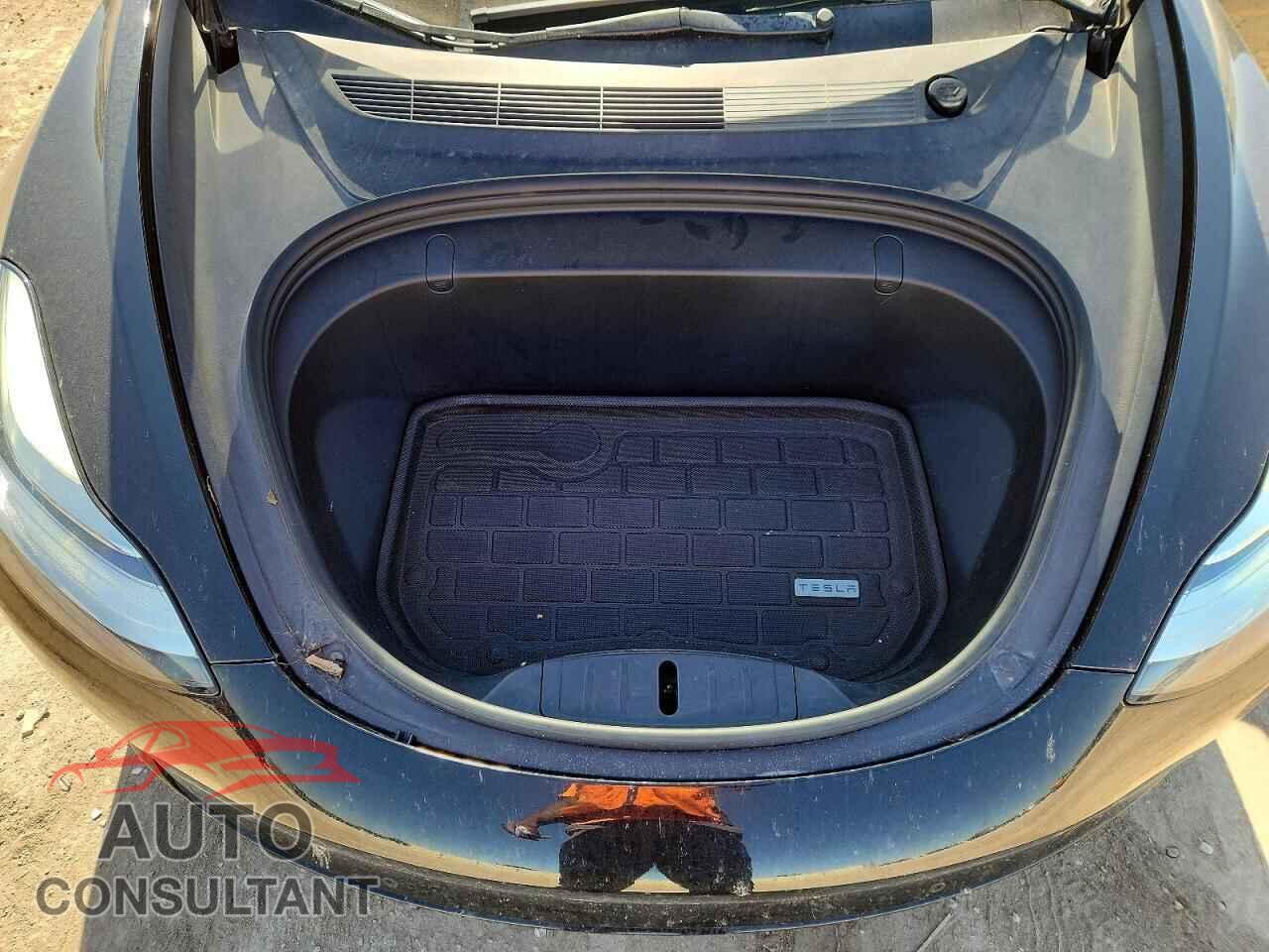 TESLA MODEL 3 2018 - 5YJ3E1EB1JF183846