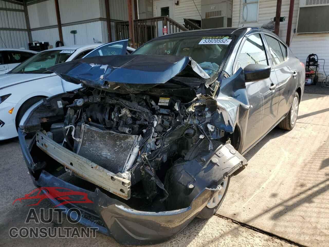 NISSAN VERSA 2017 - 3N1CN7AP3HL879322