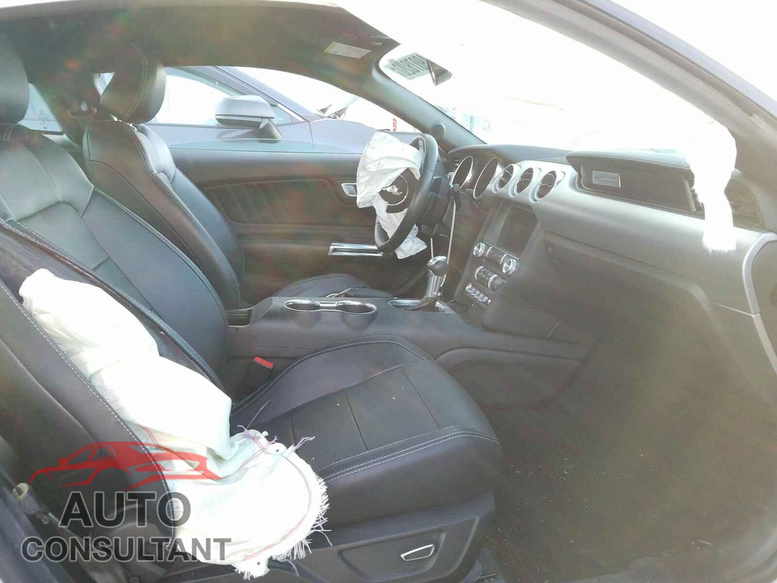 FORD MUSTANG 2018 - 1FA6P8TH1J5162607