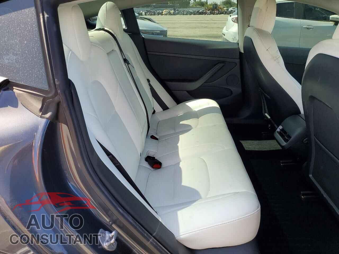 TESLA MODEL 3 2021 - 5YJ3E1EB0MF072046