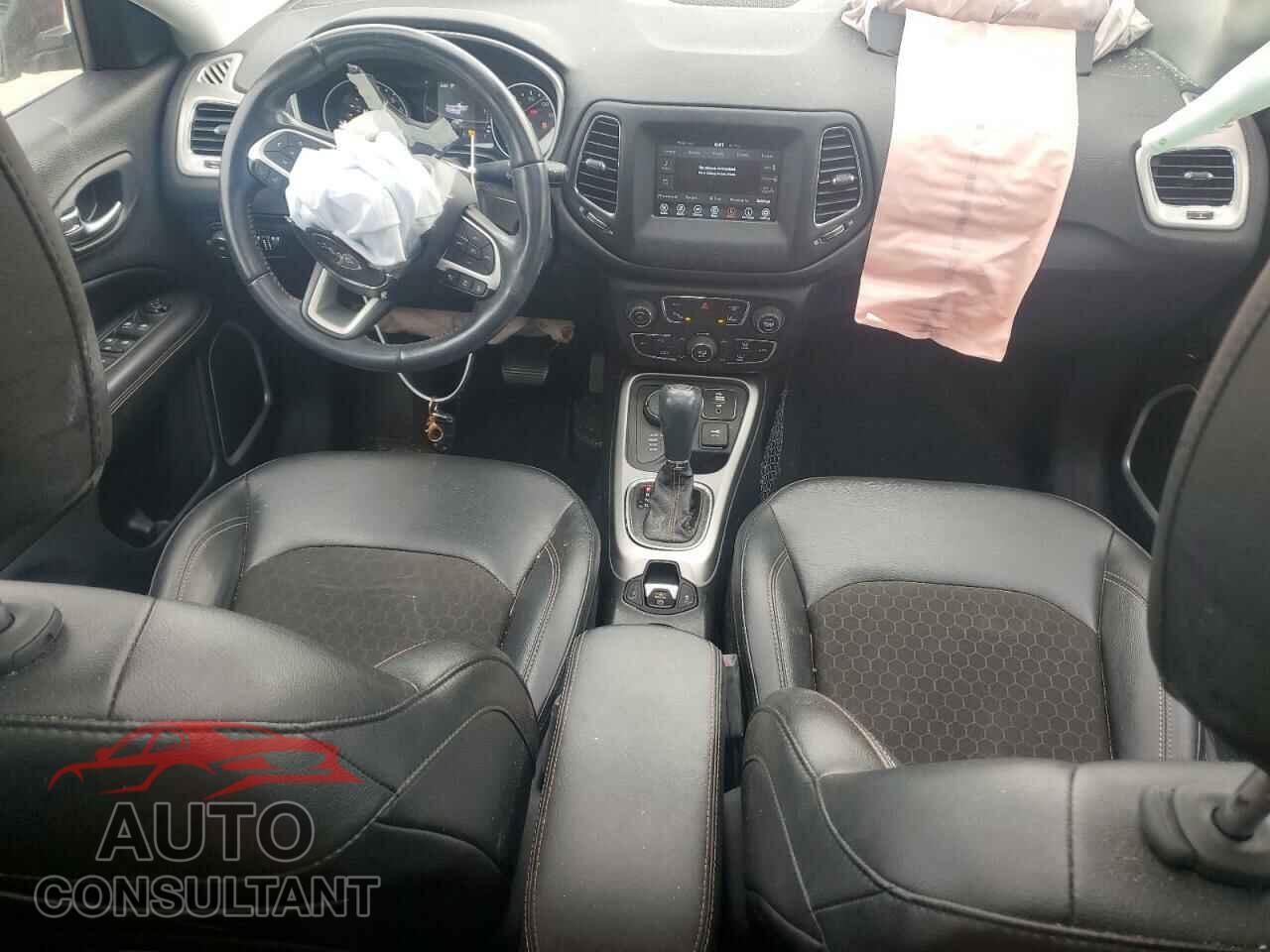 JEEP COMPASS 2020 - 3C4NJDBB3LT256178