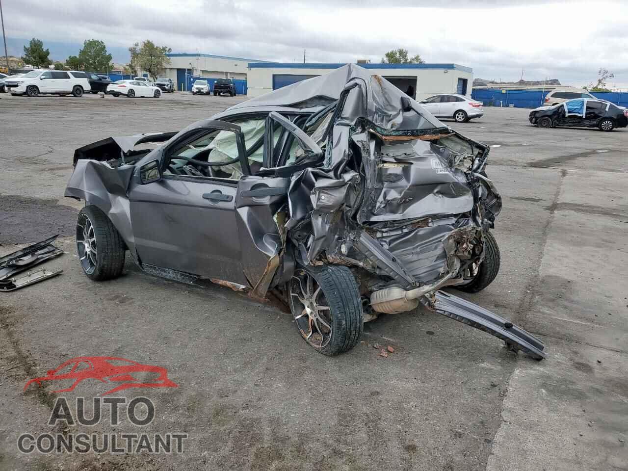 FORD FOCUS 2011 - 1FAHP3EN3BW116447