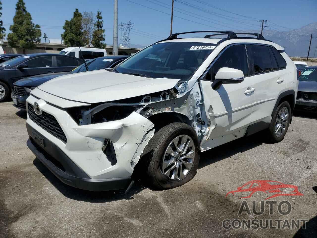 TOYOTA RAV4 2022 - 2T3C1RFV6NW232574