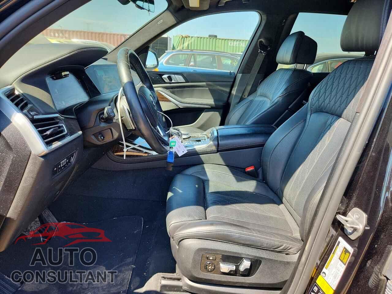 BMW X7 2021 - 5UXCW2C04M9F88443
