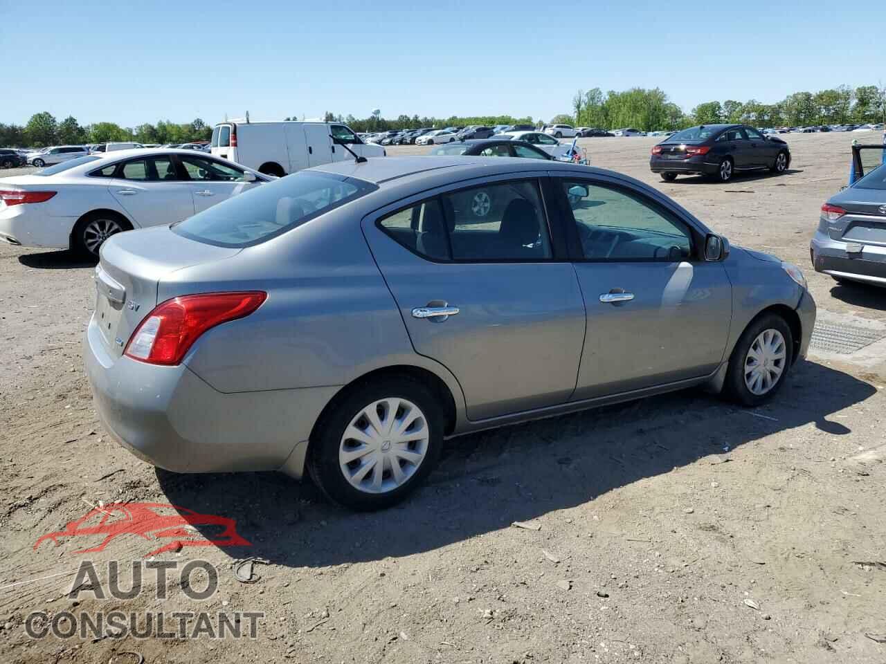 NISSAN VERSA 2012 - 3N1CN7AP5CL945720