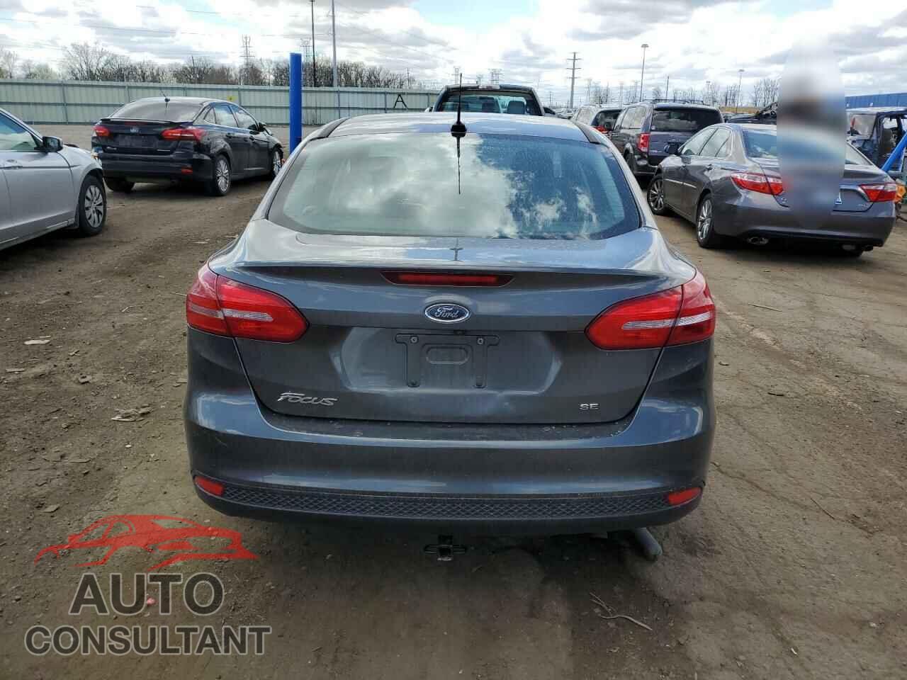 FORD FOCUS 2017 - 1FADP3F27HL307446