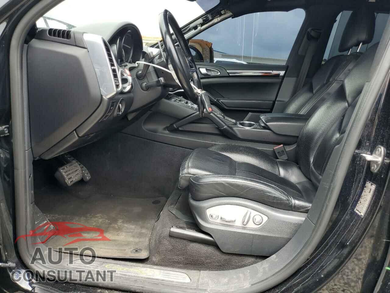 PORSCHE CAYENNE 2017 - WP1AE2A25HLA68286