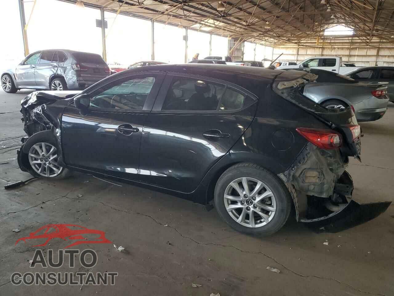 MAZDA 3 2018 - 3MZBN1K77JM161077
