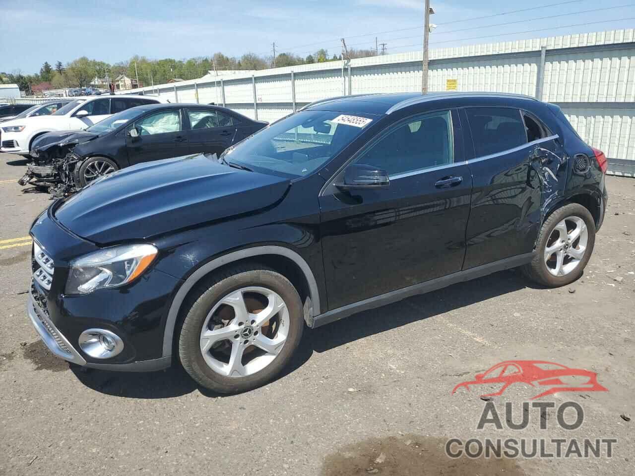 MERCEDES-BENZ GLA-CLASS 2018 - WDCTG4GB4JJ438596