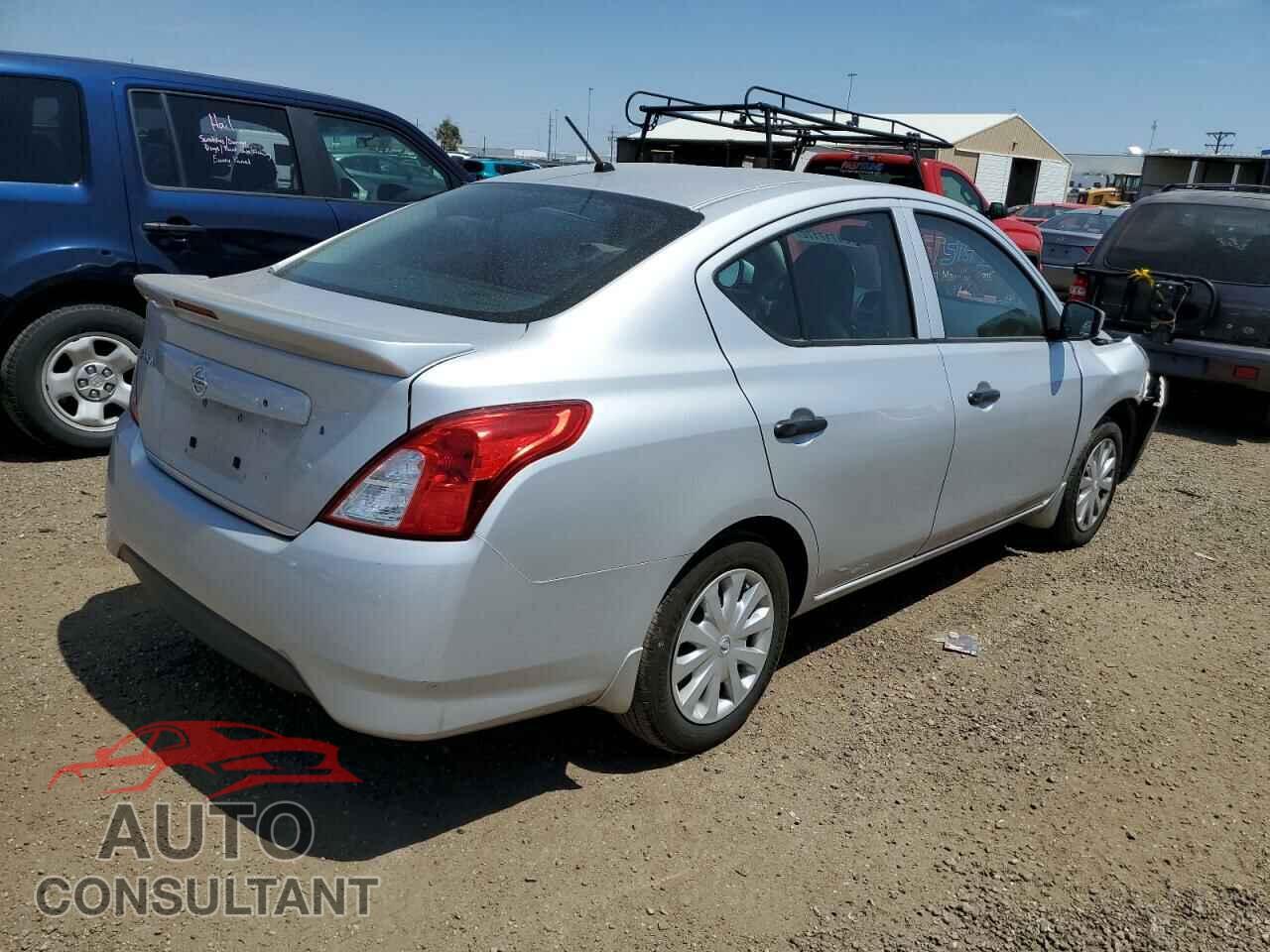 NISSAN VERSA 2017 - 3N1CN7AP9HL800882