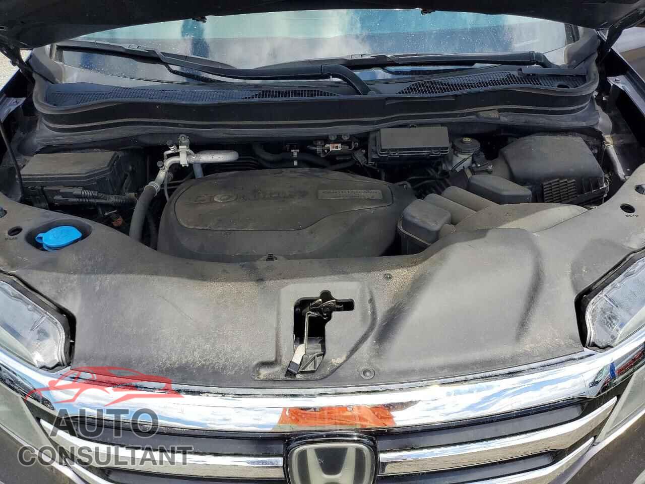 HONDA PILOT 2018 - 5FNYF5H98JB012787