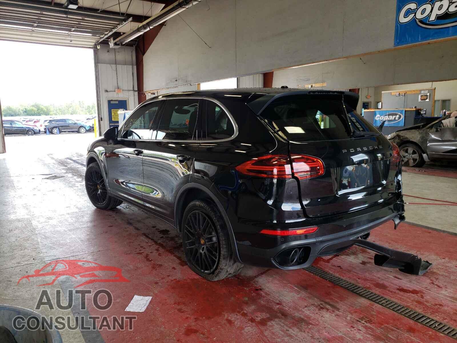 PORSCHE CAYENNE 2016 - WP1AA2A28GLA04107