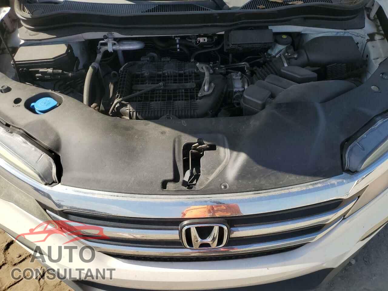 HONDA PILOT 2017 - 5FNYF5H18HB039377