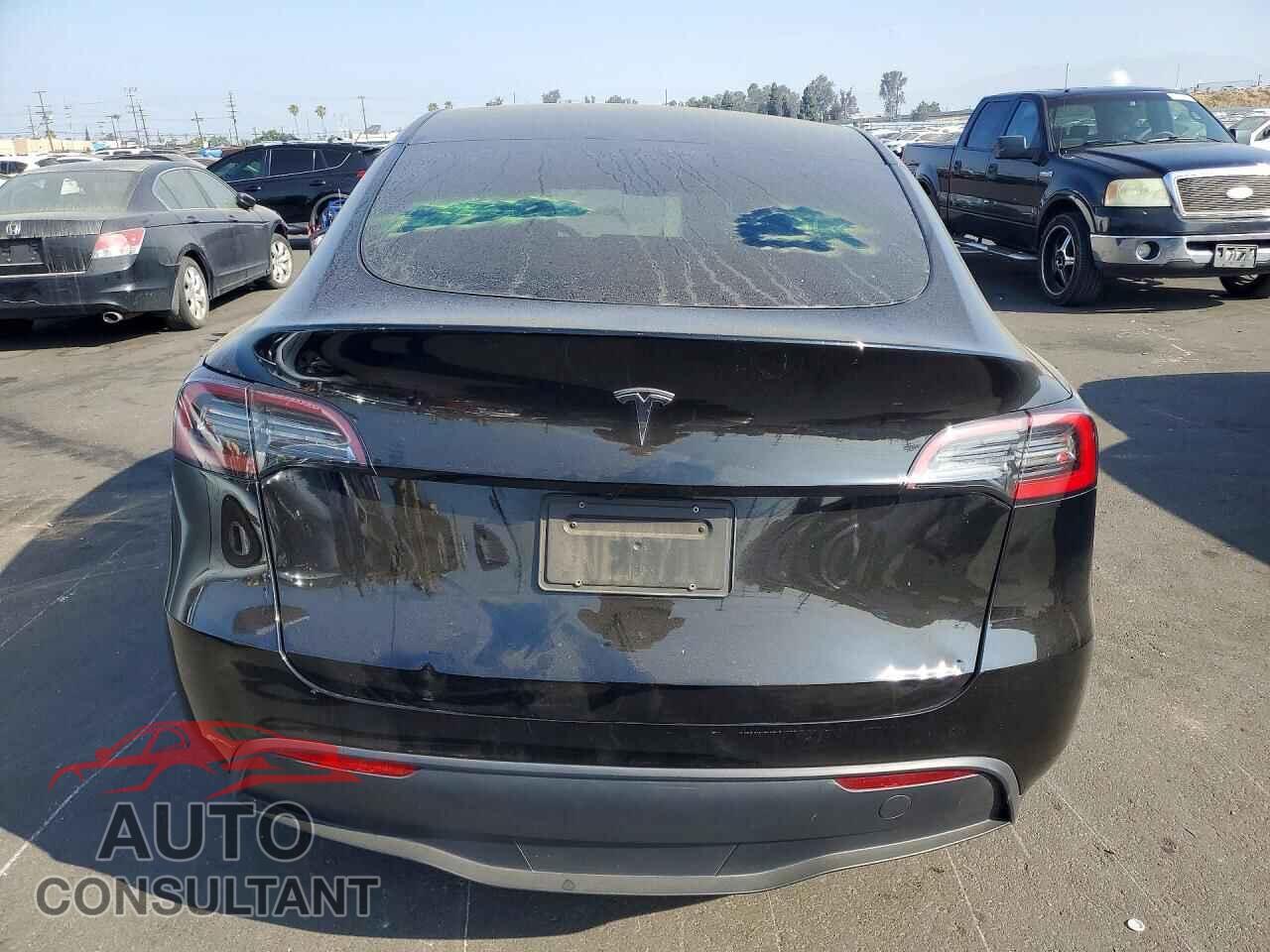 TESLA MODEL Y 2024 - 7SAYGDED9RF120883