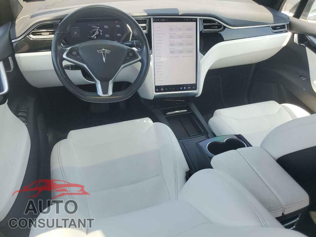 TESLA MODEL X 2017 - 5YJXCBE21HF063925