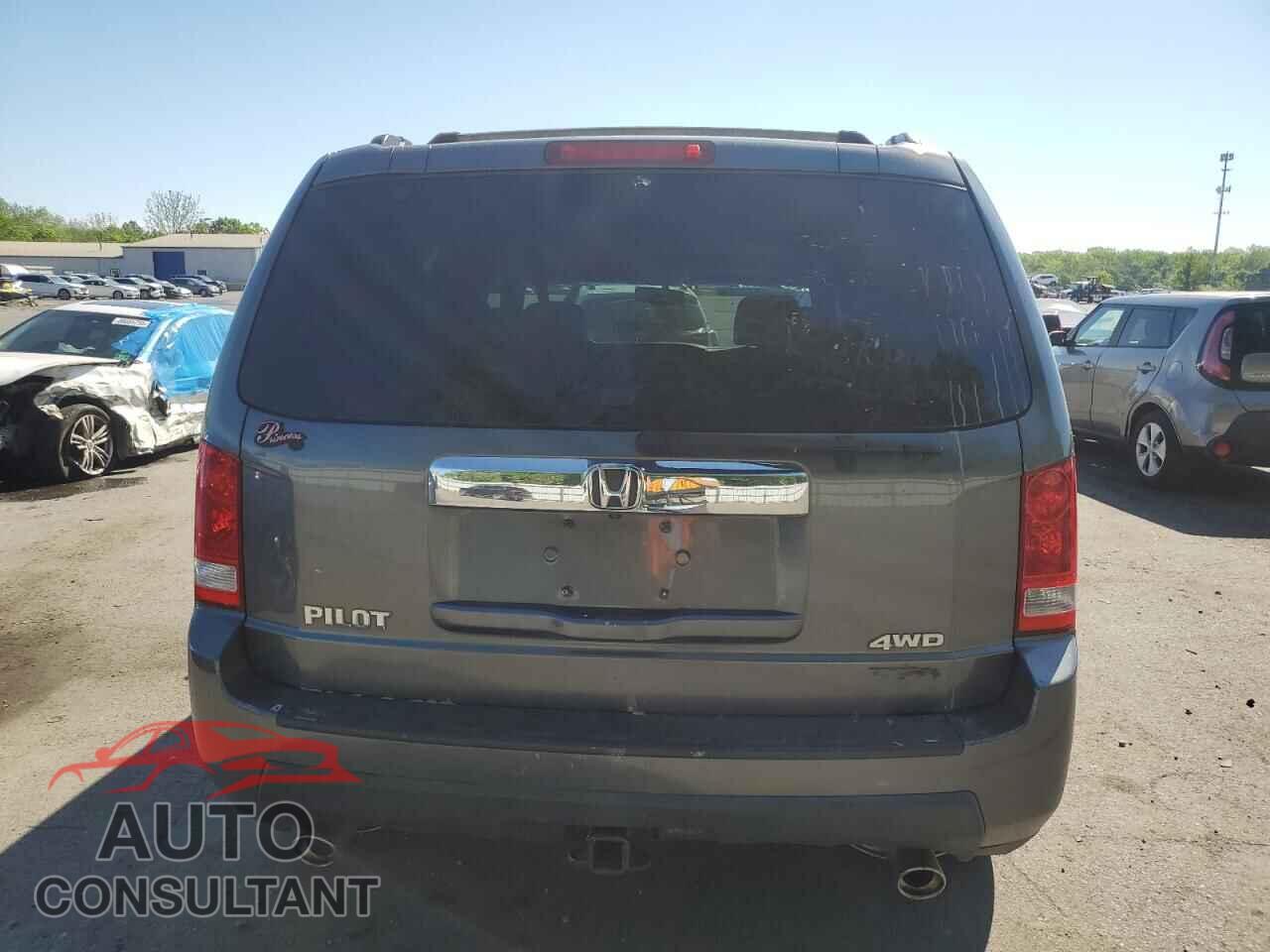 HONDA PILOT 2011 - 5FNYF4H60BB071754