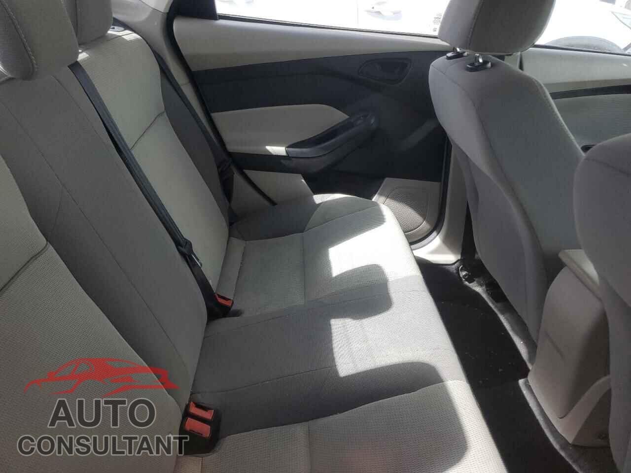 FORD FOCUS 2012 - 1FAHP3F25CL450597
