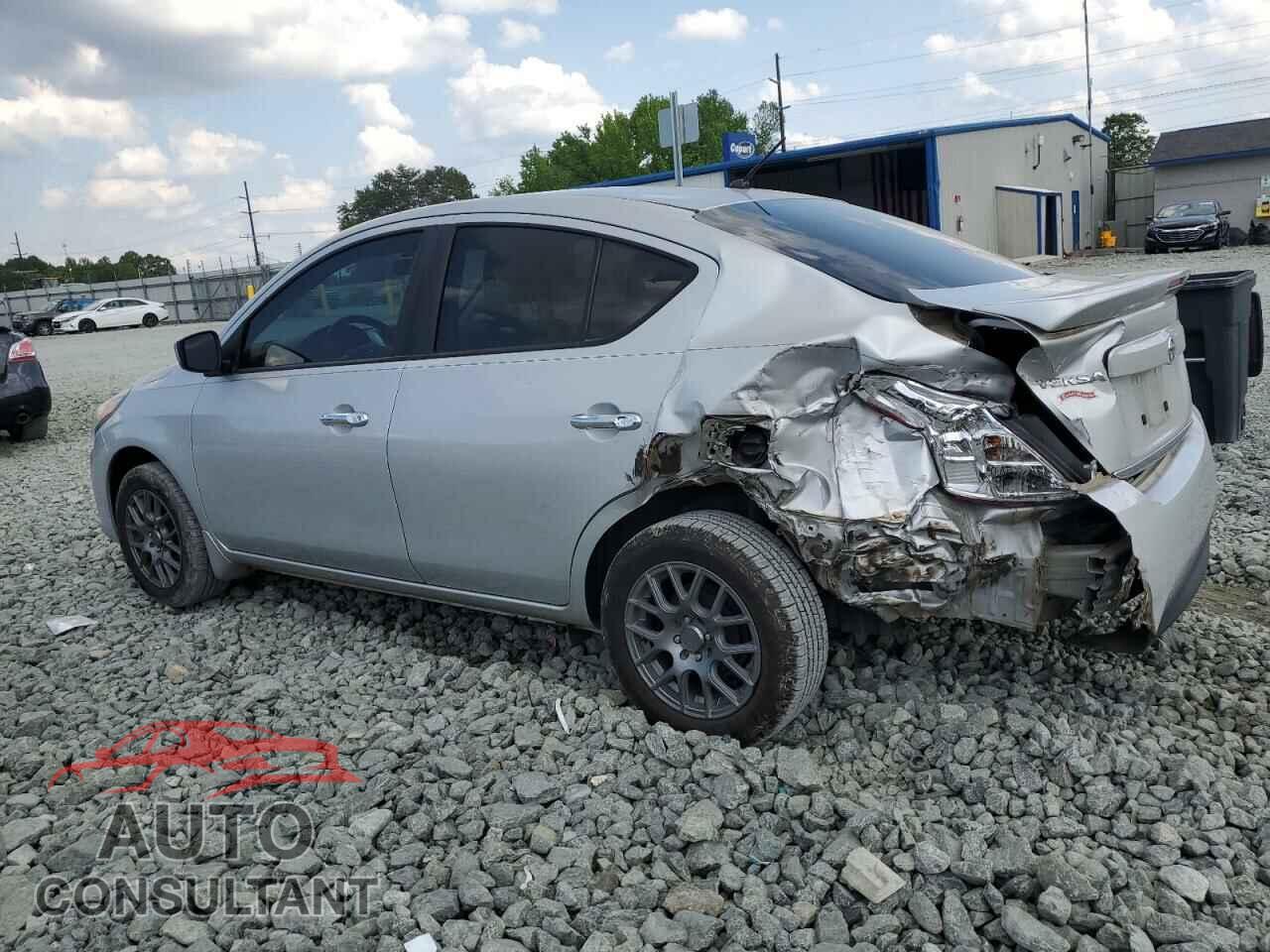 NISSAN VERSA 2017 - 3N1CN7AP8HK435276