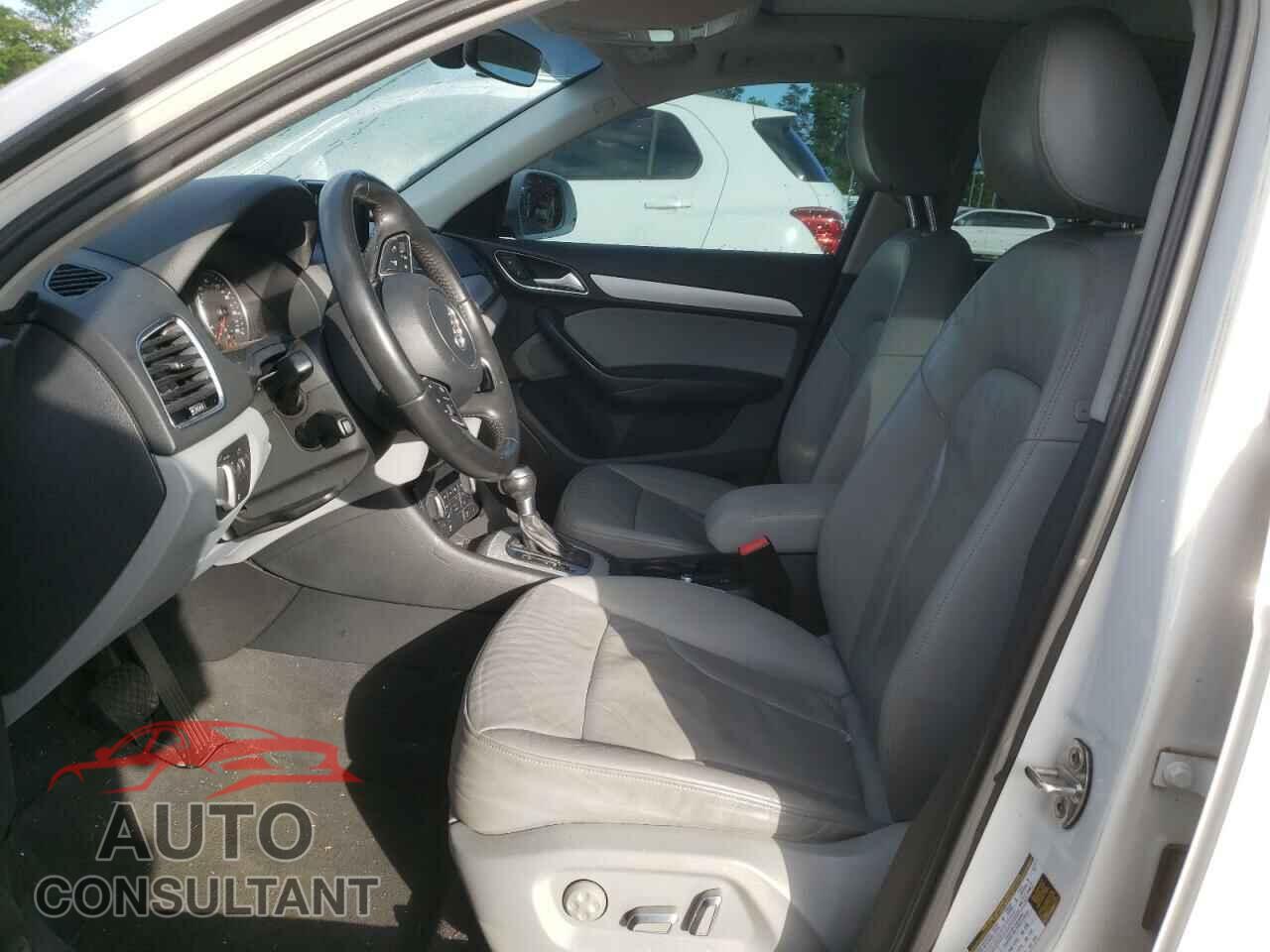 AUDI Q3 2017 - WA1ECCFSXHR014142