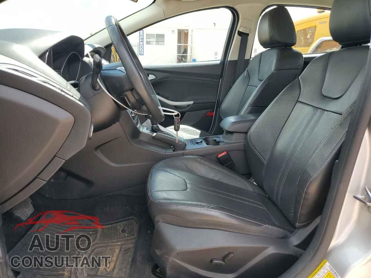 FORD FOCUS 2014 - 1FADP3F29EL381284