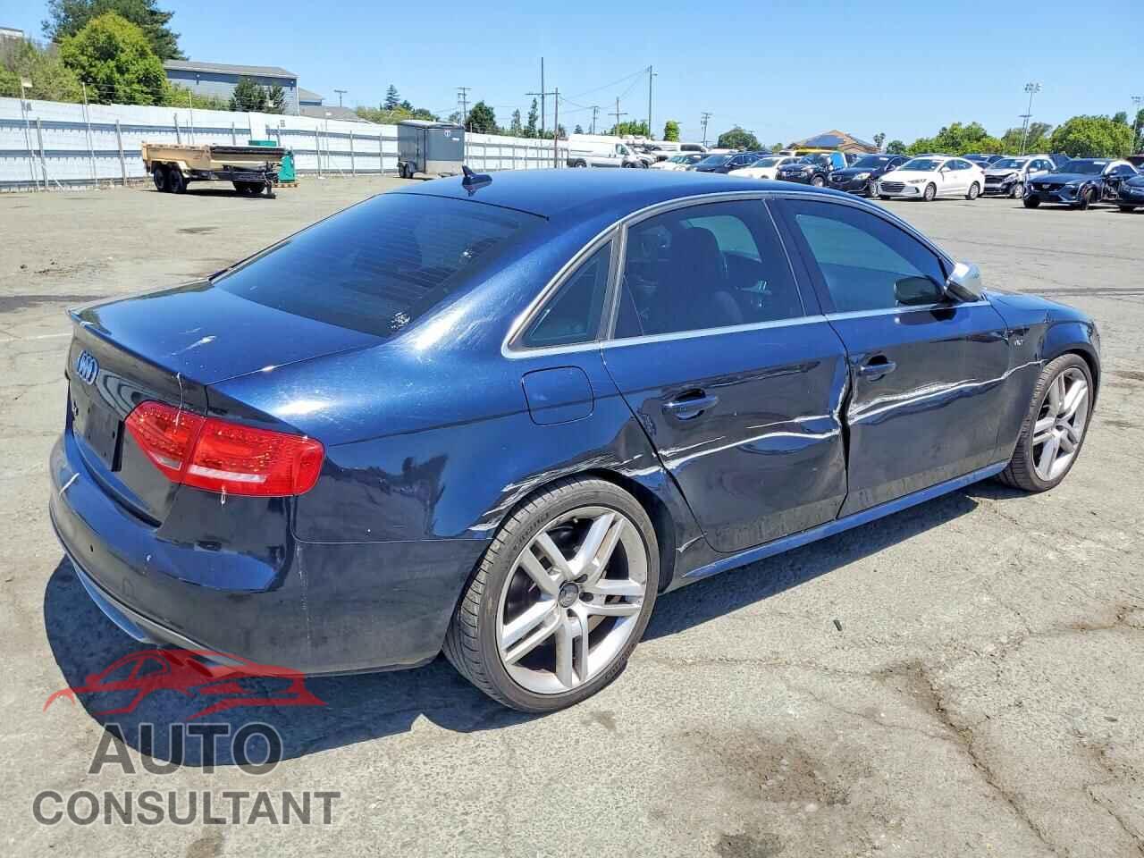AUDI S4/RS4 2011 - WAUKGBFL1BA121034