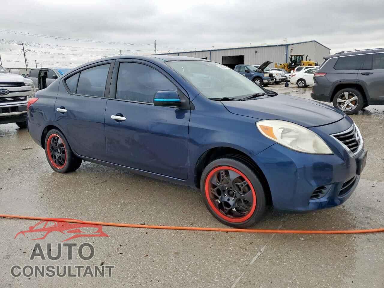 NISSAN VERSA 2012 - 3N1CN7AP1CL837014