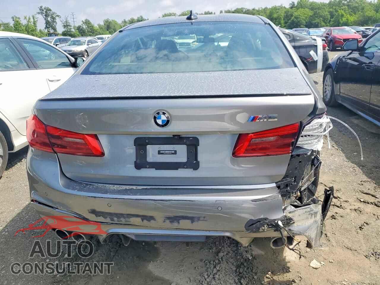 BMW M5 2014 - WBSFV9C52ED593215