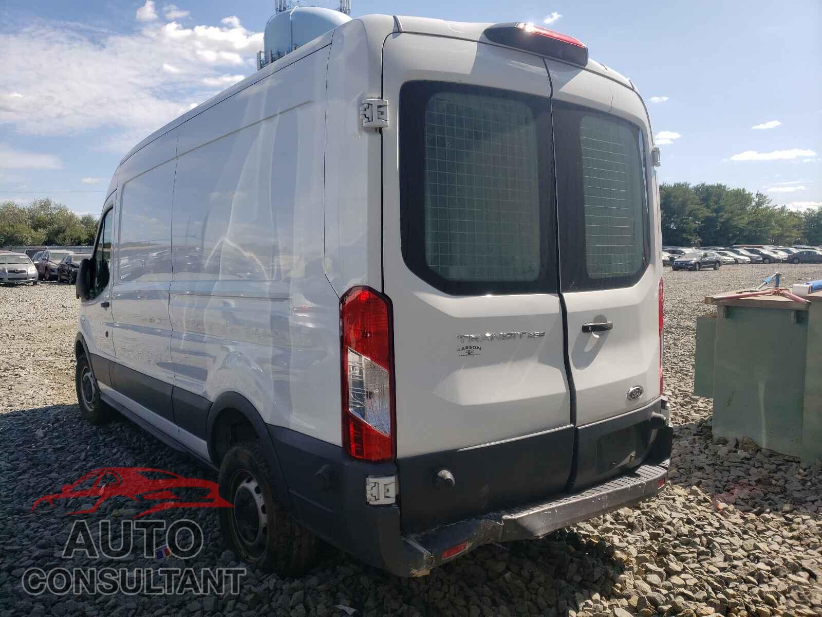 FORD TRANSIT CO 2018 - 1FTYR2CM2JKB44822