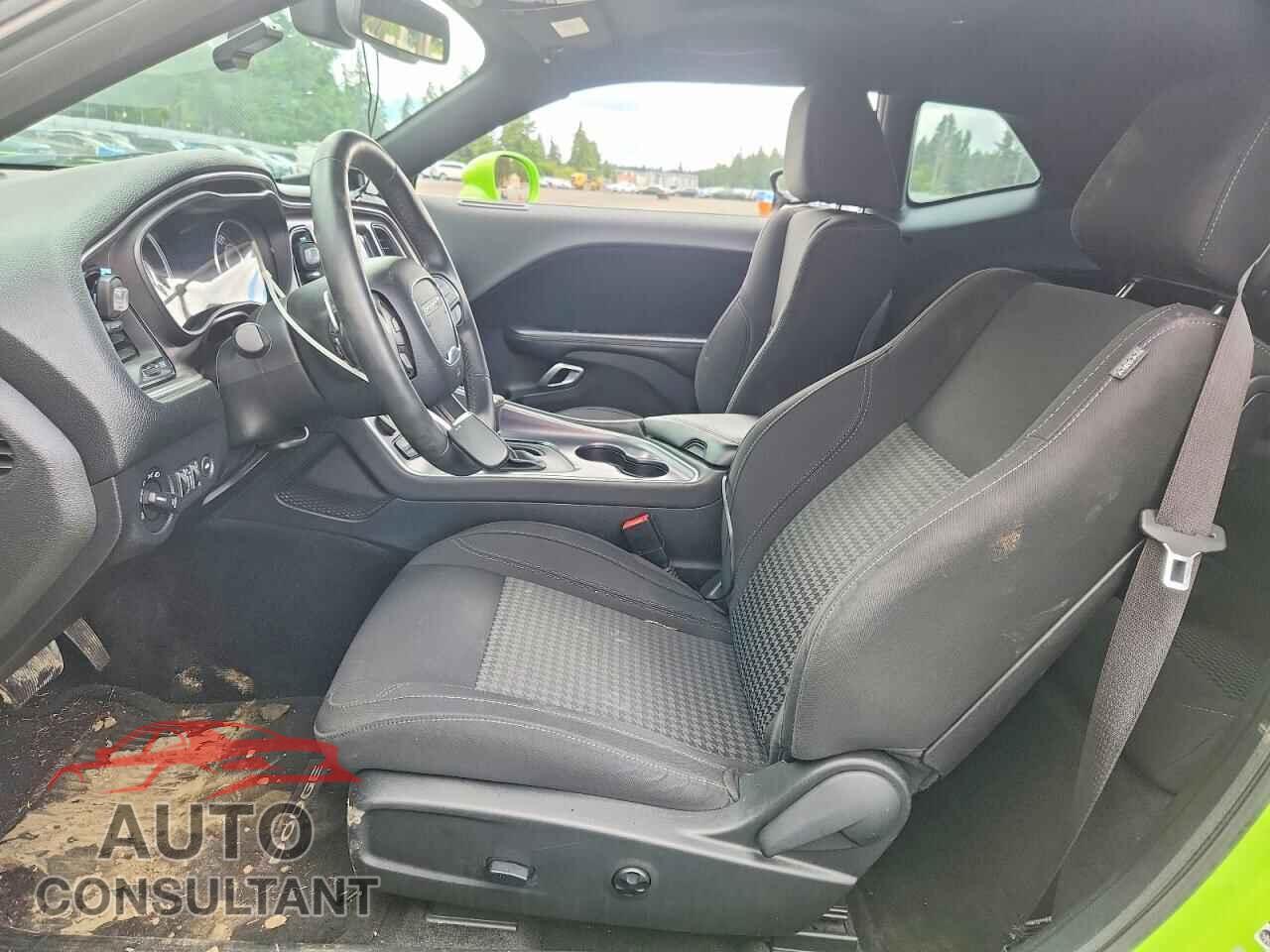 DODGE CHALLENGER 2015 - 2C3CDZAT7FH723545