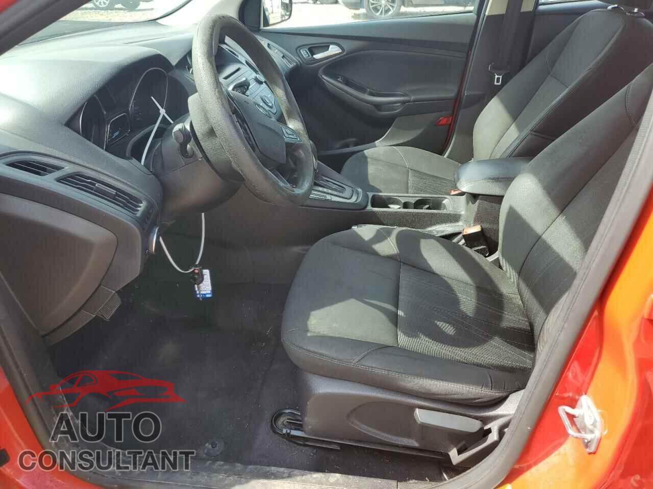 FORD FOCUS 2016 - 1FADP3F25GL257015