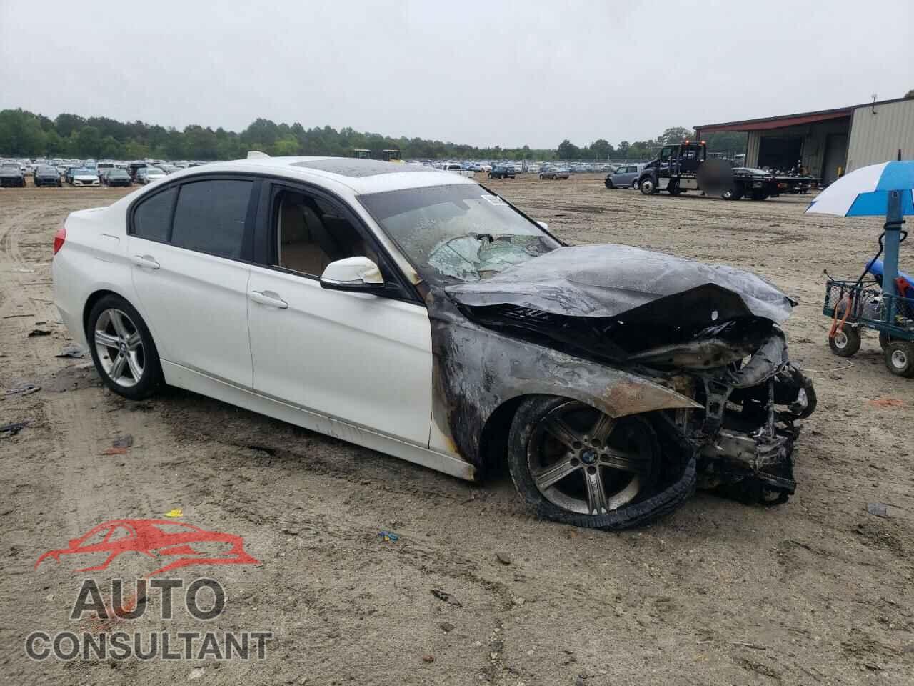 BMW 3 SERIES 2012 - WBA3C1C50CF430403