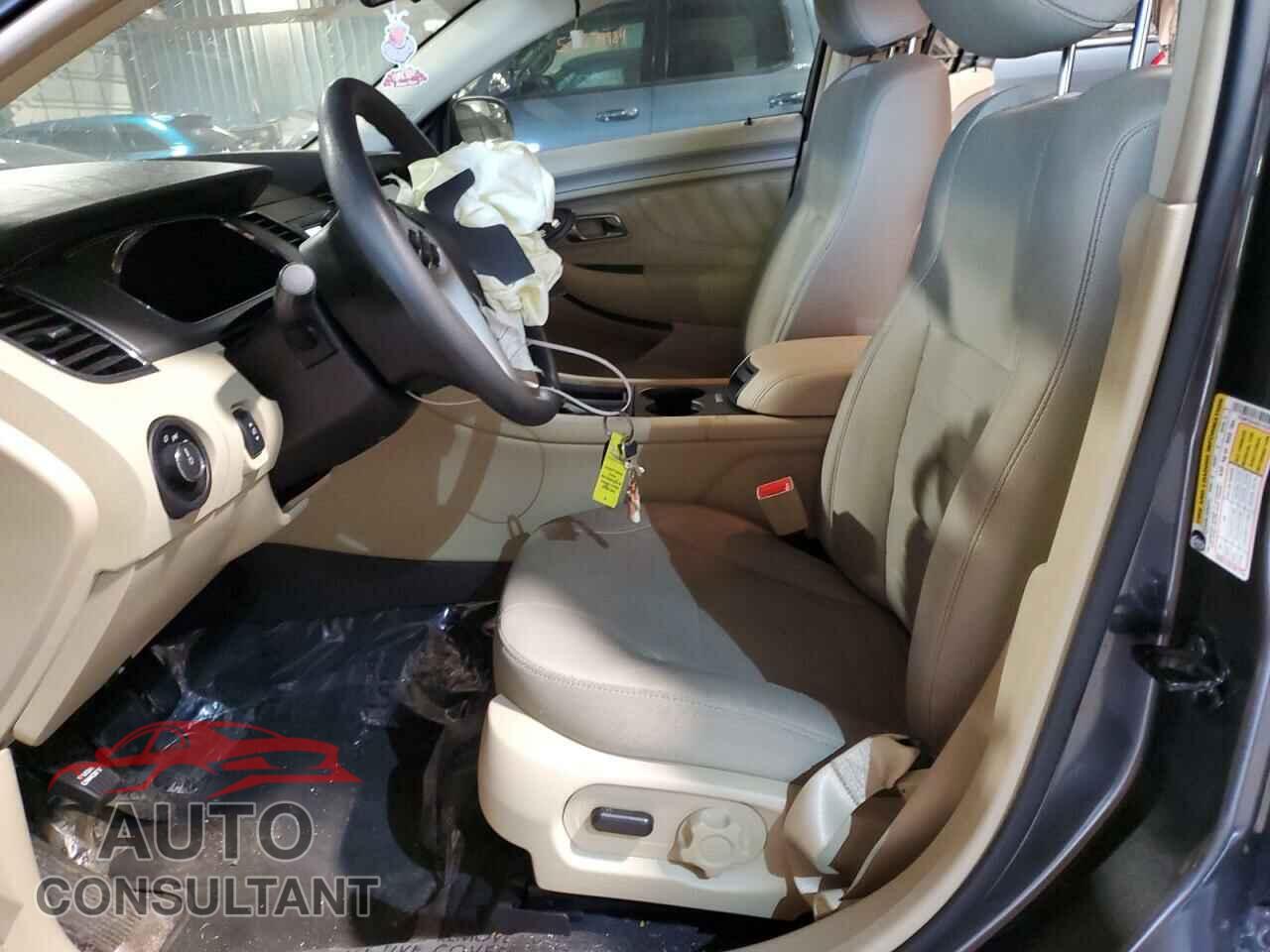 FORD TAURUS 2017 - 1FAHP2D84HG143262