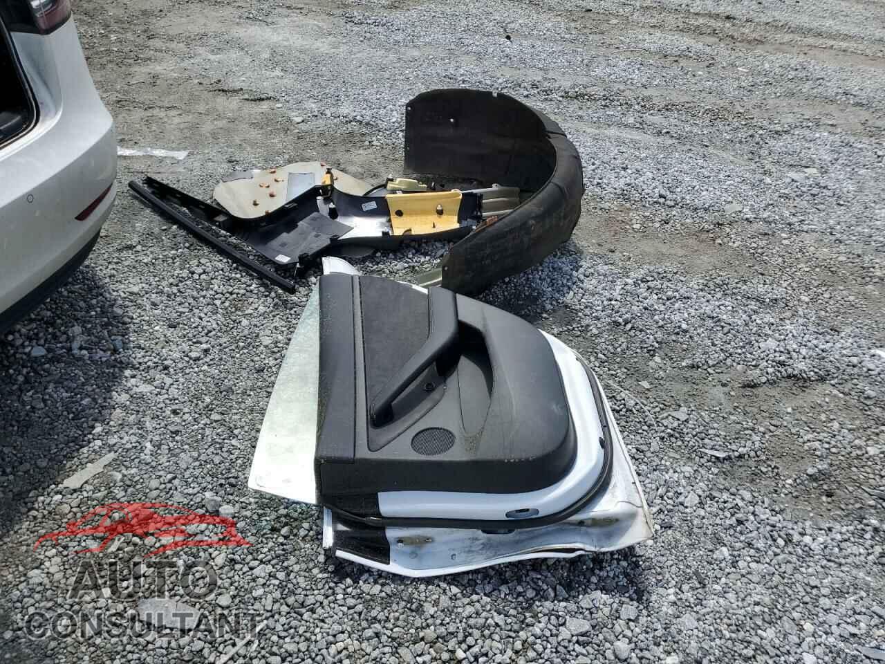 TESLA MODEL 3 2021 - 5YJ3E1EC3MF030866