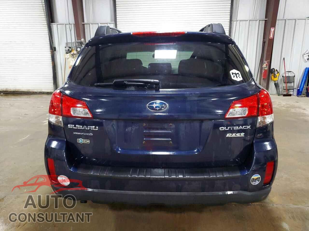 SUBARU OUTBACK 2013 - 4S4BRBCC2D3282884