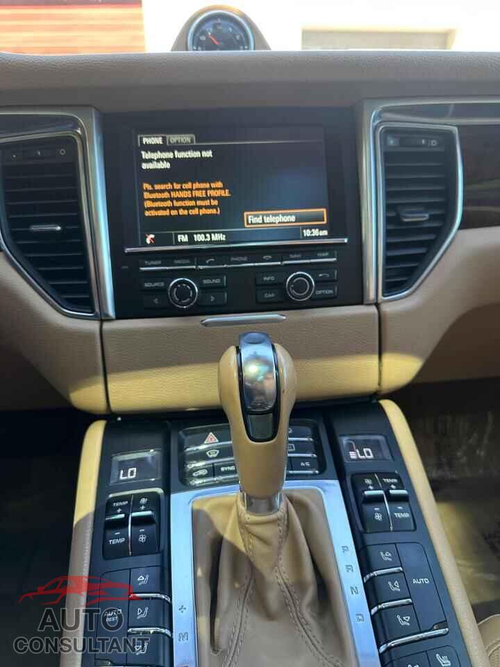 PORSCHE MACAN 2015 - WP1AB2A56FLB51631