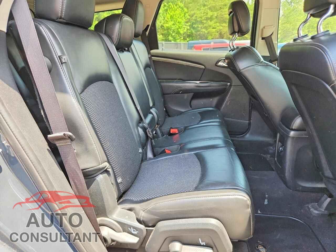 DODGE JOURNEY 2017 - 3C4PDCGG2HT636506