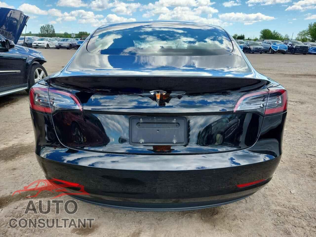 TESLA MODEL 3 2021 - 5YJ3E1EA2MF962443