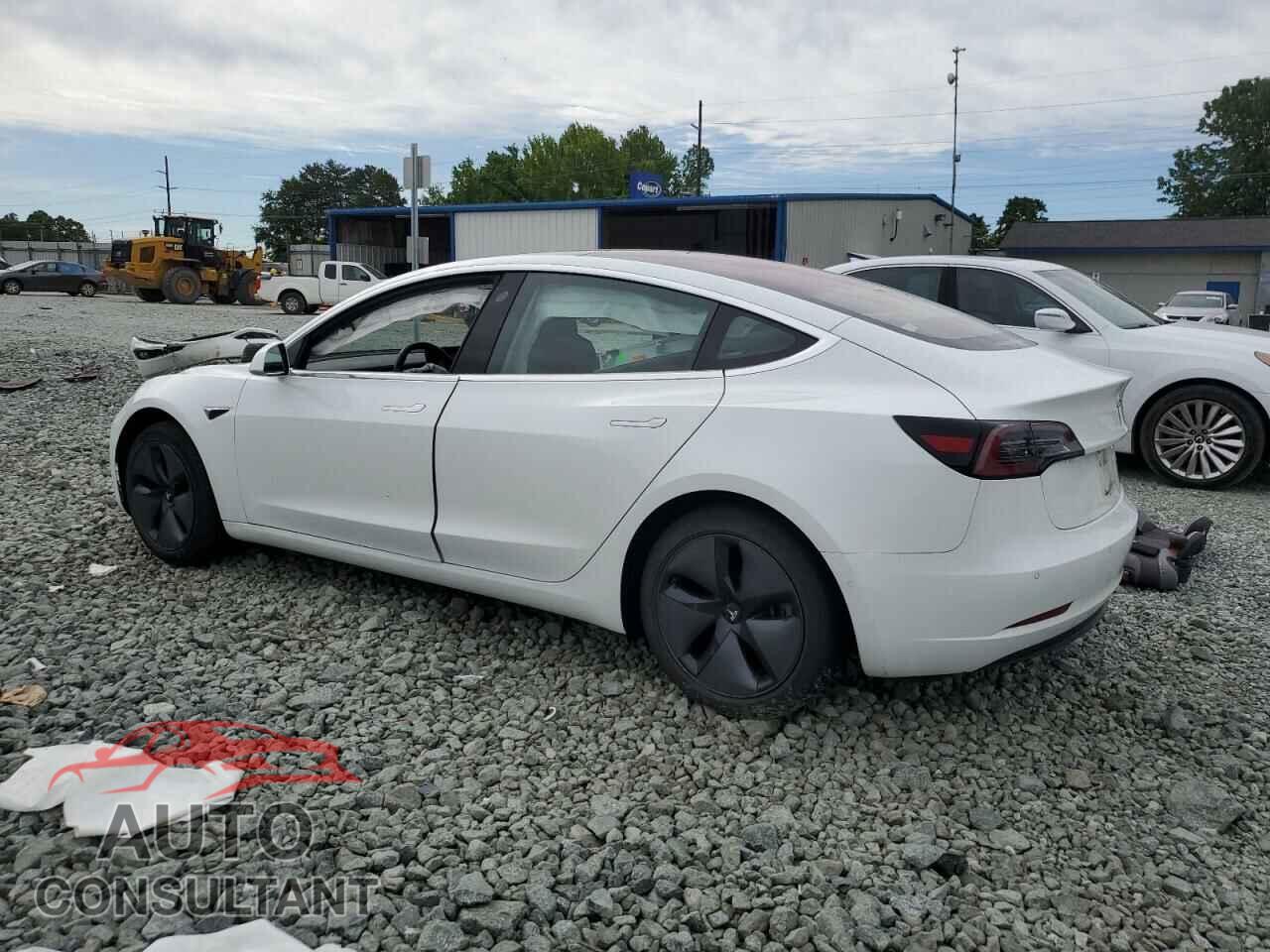 TESLA MODEL 3 2018 - 5YJ3E1EA5JF032709