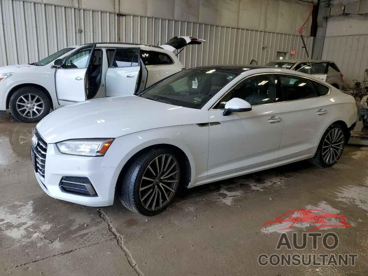 AUDI A5 2018 - WAUBNCF55JA022583