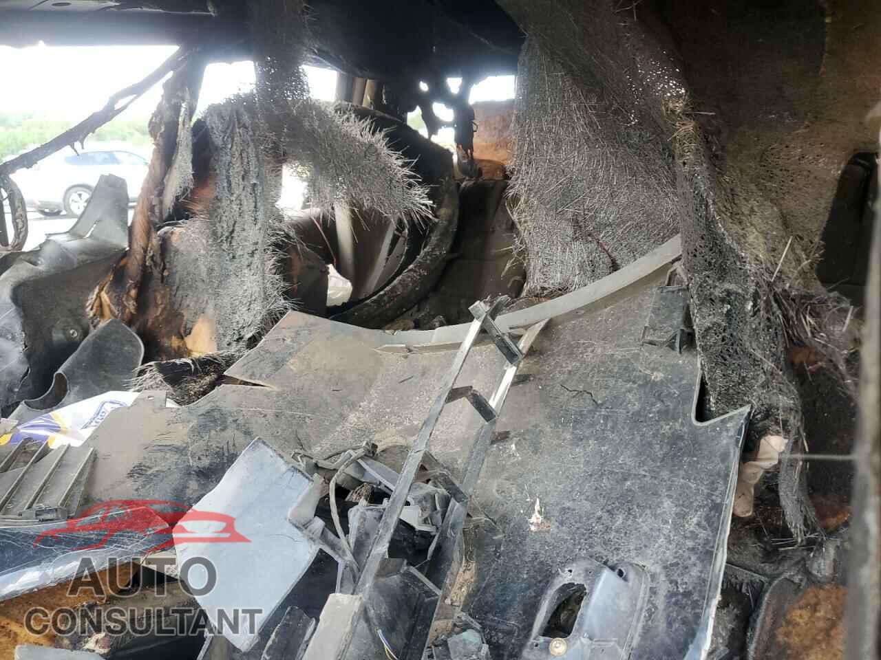 DODGE CARAVAN 2011 - 2D4RN3DG8BR668545