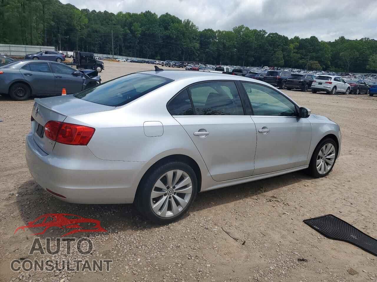 VOLKSWAGEN JETTA 2012 - 3VWLL7AJ4CM005351